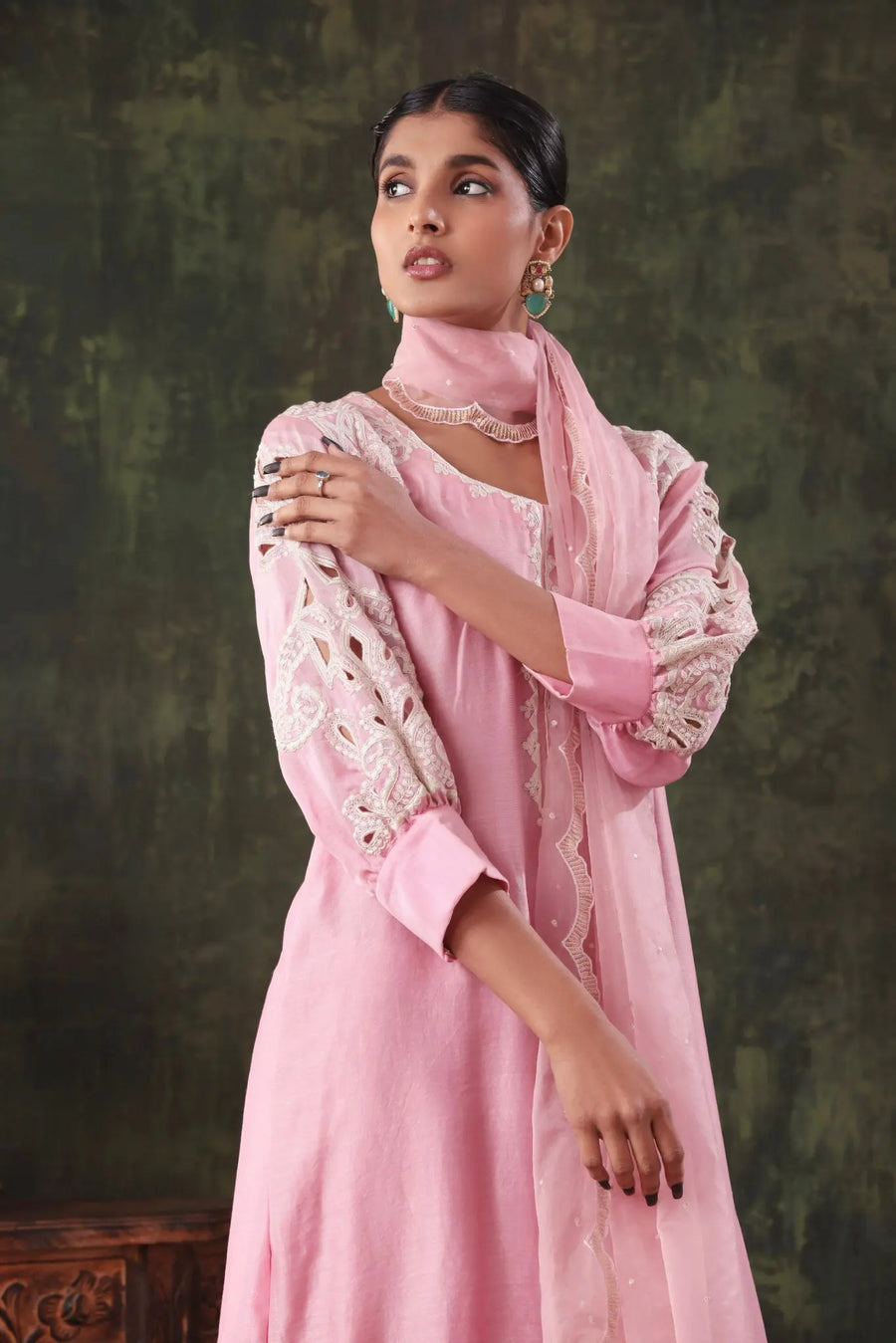 The Blush Pink Bishop Sleeve Set - Image 8