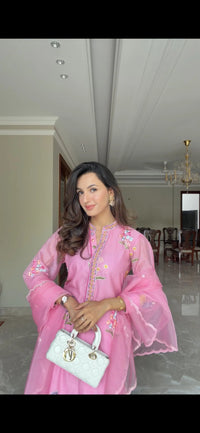Candy Pink Floral Embroidered Kurta Pant Set with Scalloped Dupatta