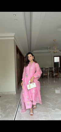 Candy Pink Floral Embroidered Kurta Pant Set with Scalloped Dupatta - Arzoo Essentials