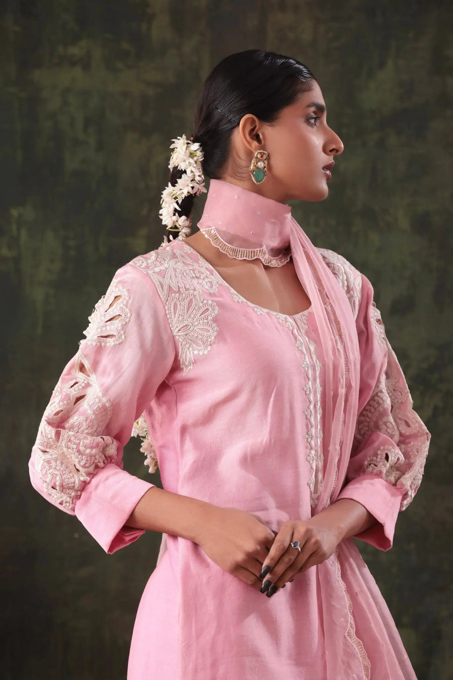 The Blush Pink Bishop Sleeve Set - Image 7