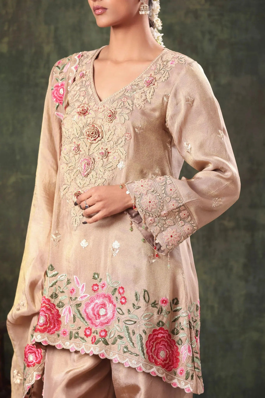 The Champagne Rose Scalloped Set - Image 4