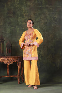The Mustard Pink Vine Mirror Set - Arzoo Essentials