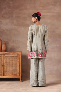 The Sage Green Vintage Rose Set - Arzoo Essentials